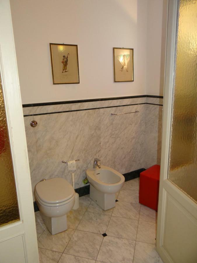 Residenza Al Fillungo Apartment ลุคคา ภายนอก รูปภาพ